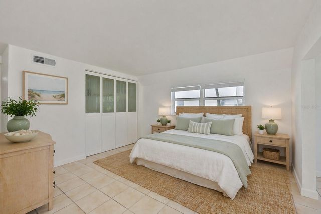 4565 DUHME ROAD 106, St Petersburg, FL 33708