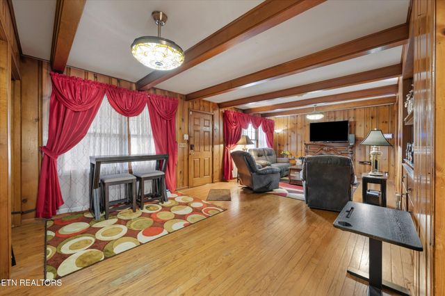 129 S Kingston Ave, Rockwood, TN 37854