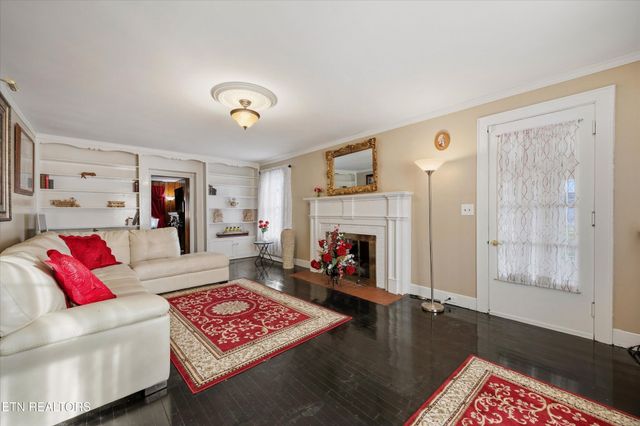 129 S Kingston Ave, Rockwood, TN 37854