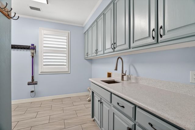 1312 Chatsworth Court E, Colleyville, TX 76034