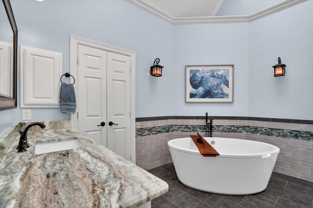 1312 Chatsworth Court E, Colleyville, TX 76034