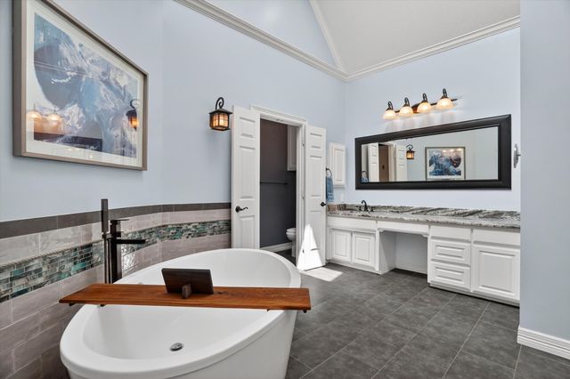 1312 Chatsworth Court E, Colleyville, TX 76034