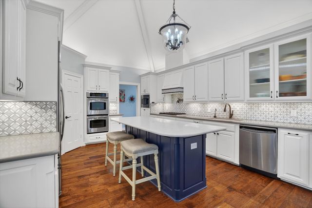 1312 Chatsworth Court E, Colleyville, TX 76034