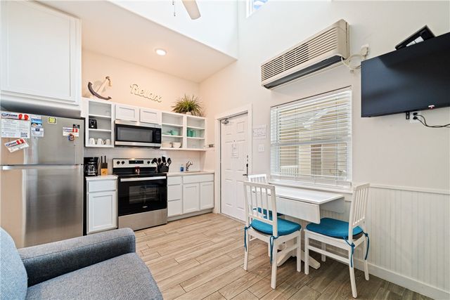 15034 Aruba Dr 205, Corpus Christi, TX 78418