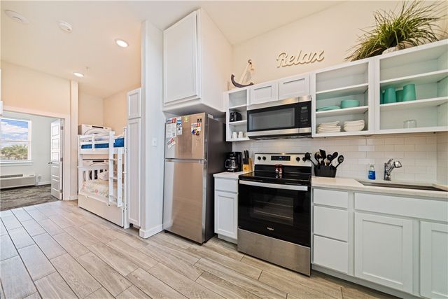 15034 Aruba Dr 205, Corpus Christi, TX 78418