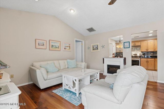 46 Tulip Lane, Freehold, NJ 07728