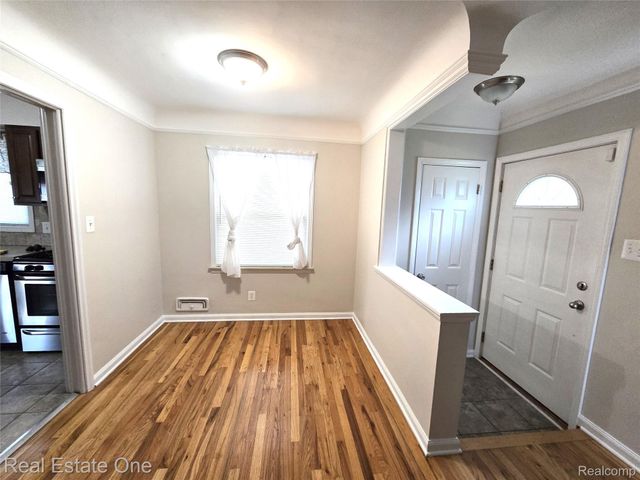 2601 Woodside Street, Dearborn, MI 48124