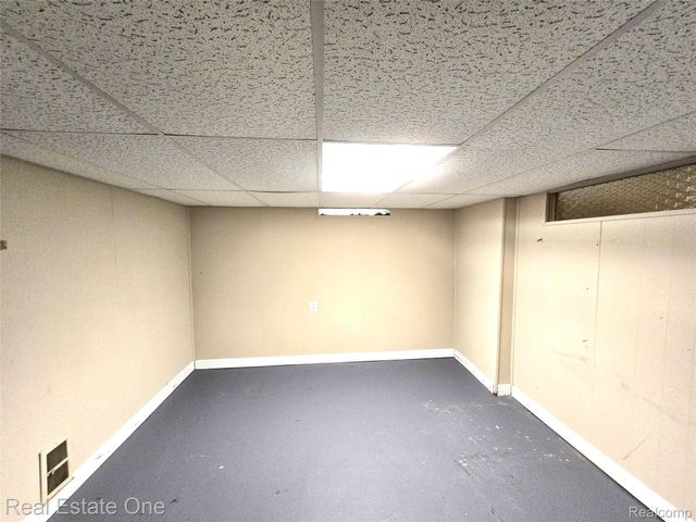 2601 Woodside Street, Dearborn, MI 48124