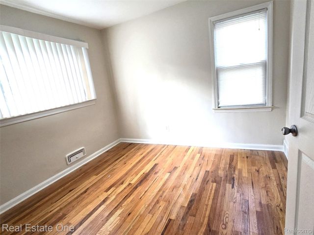 2601 Woodside Street, Dearborn, MI 48124