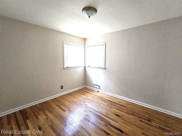 2601 Woodside Street, Dearborn, MI 48124