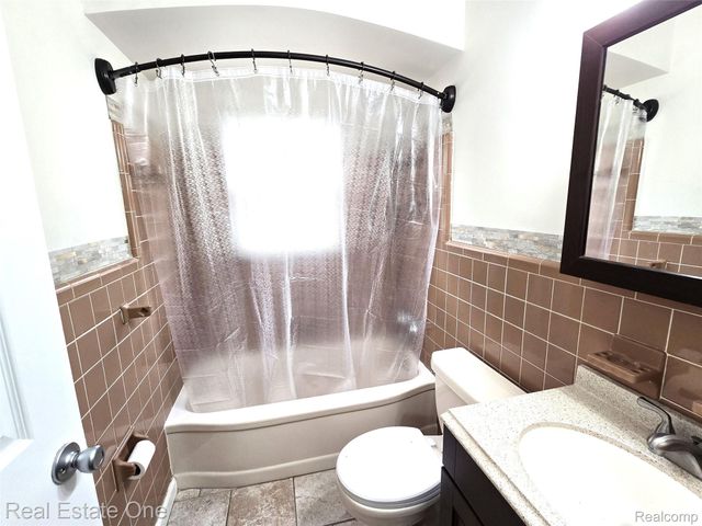 2601 Woodside Street, Dearborn, MI 48124