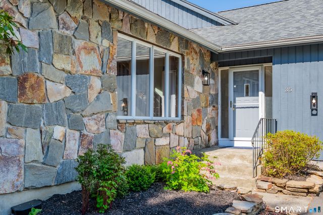35 Margaret Drive, South Windsor, CT 06074