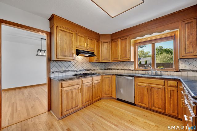 35 Margaret Drive, South Windsor, CT 06074