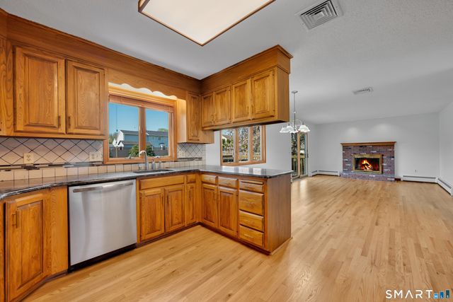 35 Margaret Drive, South Windsor, CT 06074