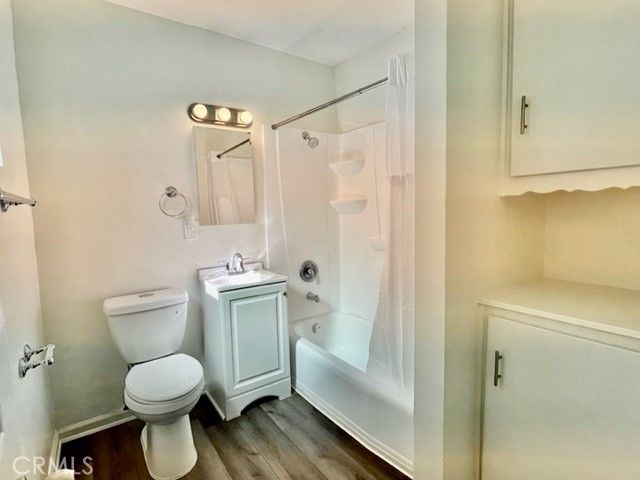 1811 W Sallie 7, Anaheim, CA 92804