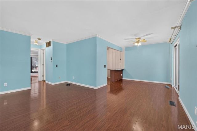 1143 Appleseed Lane D, Olivette, MO 63132