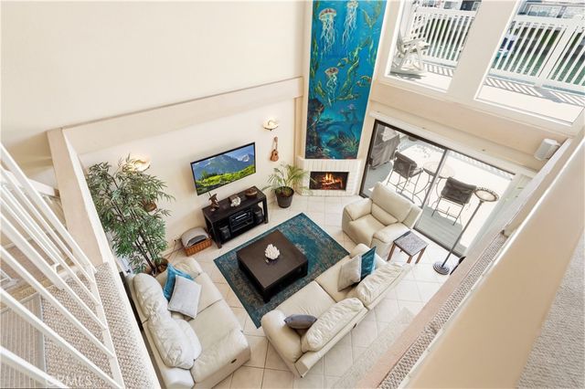 4574 Gateshead, Oxnard, CA 93035