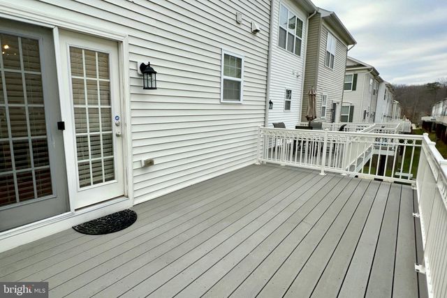 4905 POTOMAC HIGHLANDS CIR, Triangle, VA 22172