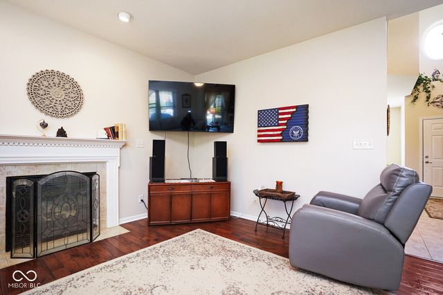 1093 Bennington Court, Greenwood, IN 46143