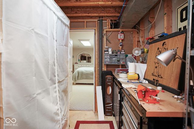 1093 Bennington Court, Greenwood, IN 46143