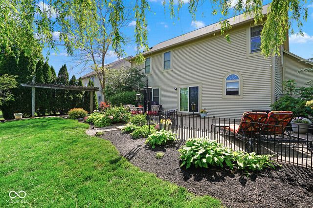 1093 Bennington Court, Greenwood, IN 46143