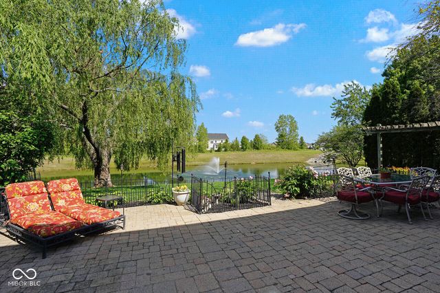 1093 Bennington Court, Greenwood, IN 46143