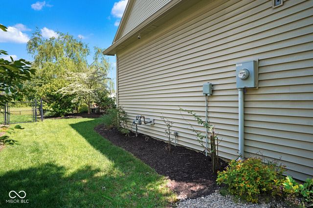 1093 Bennington Court, Greenwood, IN 46143