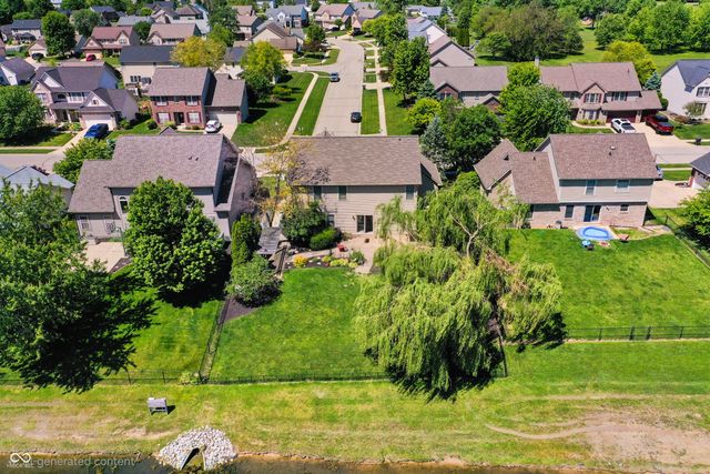 1093 Bennington Court, Greenwood, IN 46143