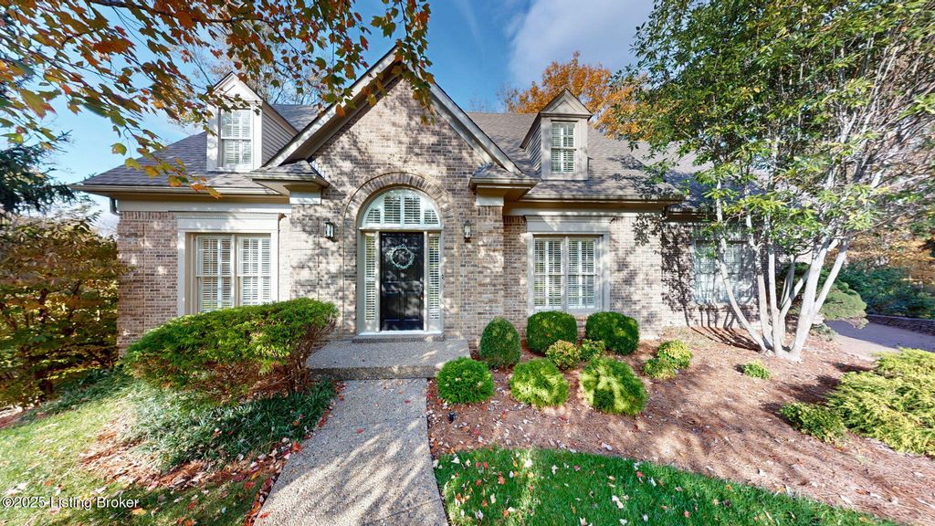 7815 Cliffs Edge Ct, Louisville, KY 40241