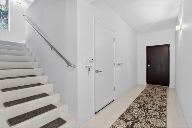 196 SE 4th Terrace K-1, Pompano Beach, FL 33060