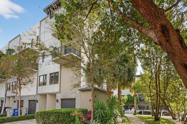 196 SE 4th Terrace K-1, Pompano Beach, FL 33060