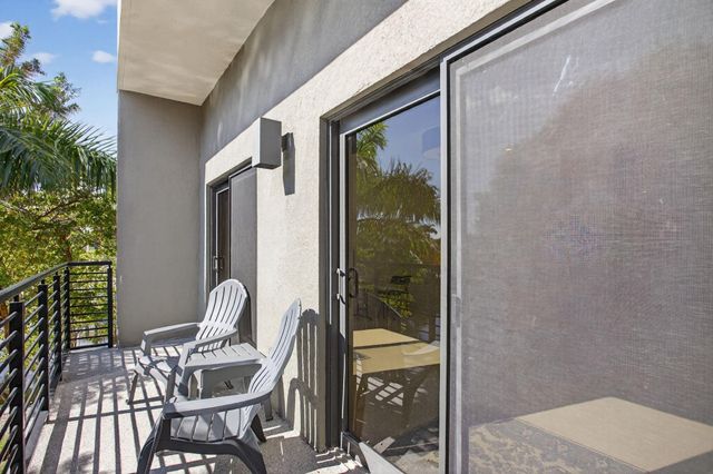 196 SE 4th Terrace K-1, Pompano Beach, FL 33060