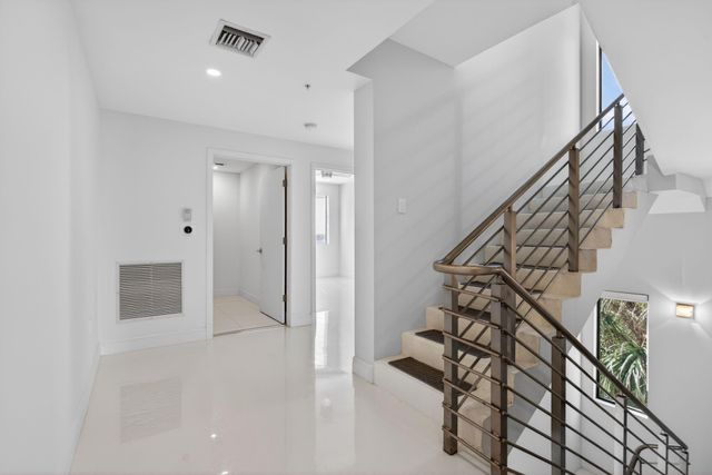 196 SE 4th Terrace K-1, Pompano Beach, FL 33060