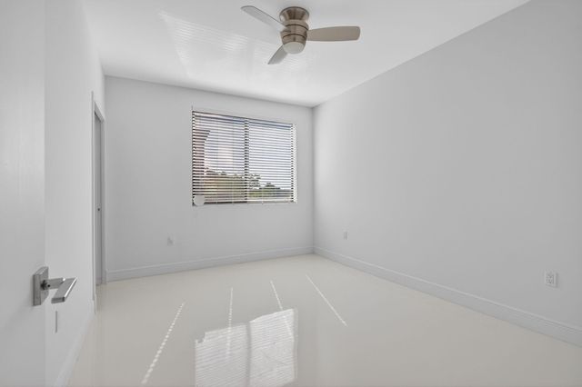 196 SE 4th Terrace K-1, Pompano Beach, FL 33060