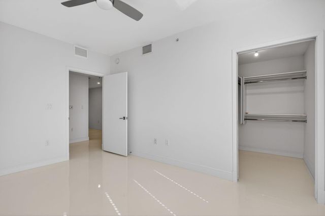 196 SE 4th Terrace K-1, Pompano Beach, FL 33060