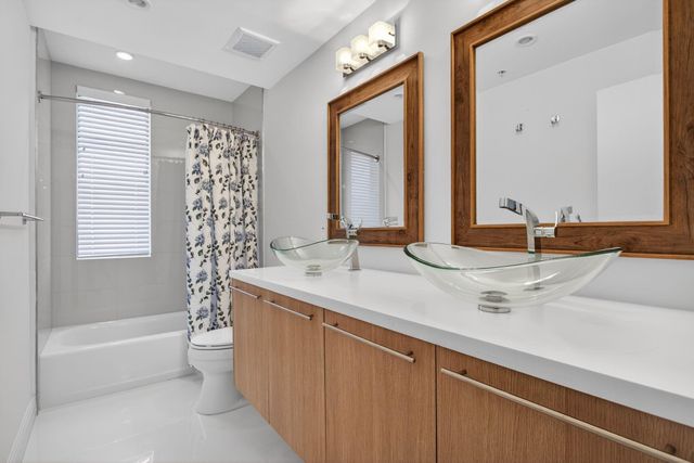 196 SE 4th Terrace K-1, Pompano Beach, FL 33060