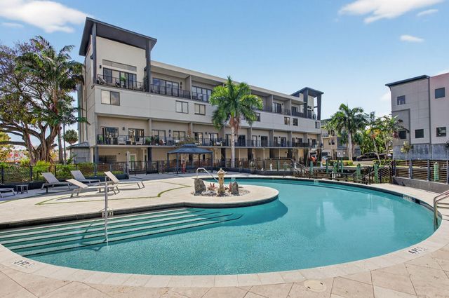 196 SE 4th Terrace K-1, Pompano Beach, FL 33060