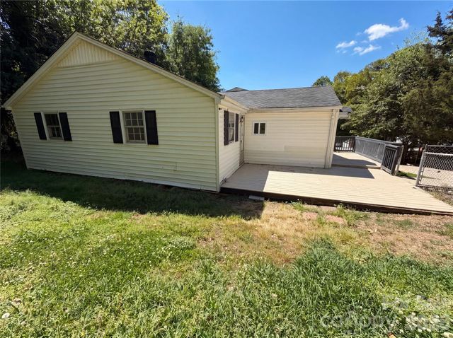 411 Ewing Drive, Belmont, NC 28012