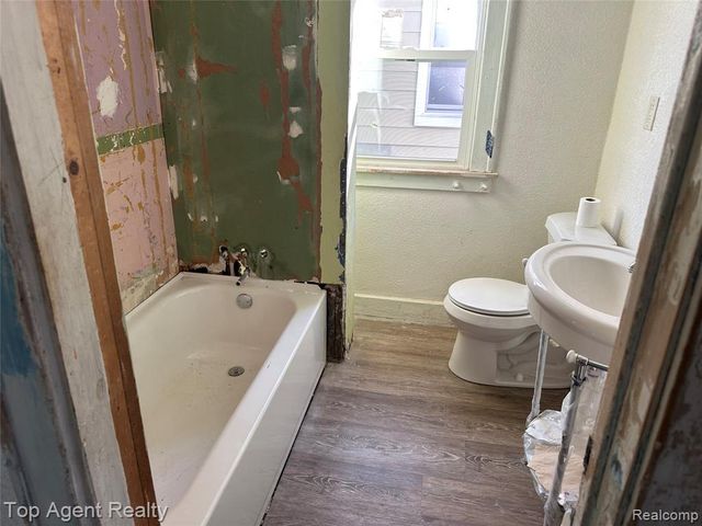 2510 Sturtevant Street, Detroit, MI 48206