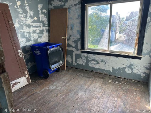 2510 Sturtevant Street, Detroit, MI 48206
