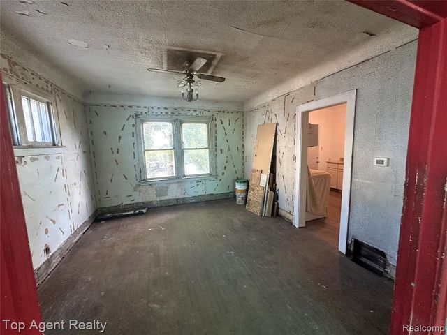 2510 Sturtevant Street, Detroit, MI 48206