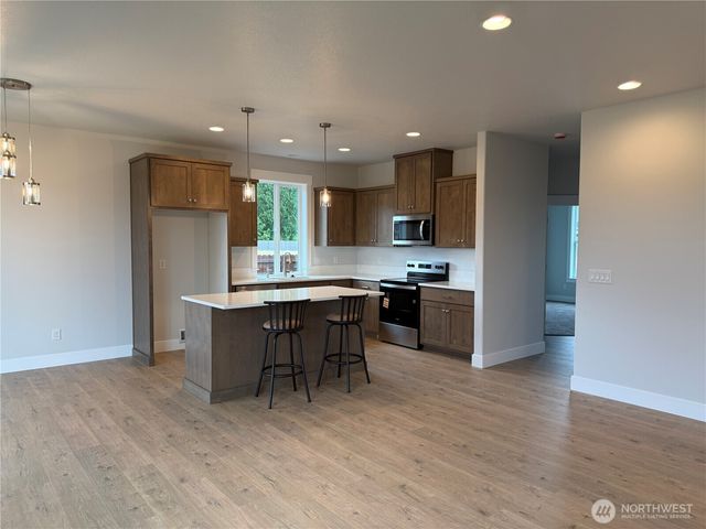 523 Rainbow Way, Kelso, WA 98626