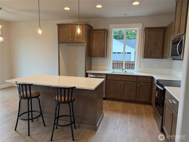523 Rainbow Way, Kelso, WA 98626
