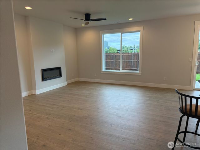 523 Rainbow Way, Kelso, WA 98626
