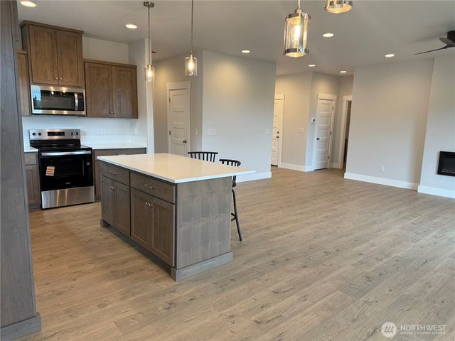 523 Rainbow Way, Kelso, WA 98626