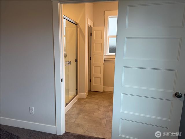 523 Rainbow Way, Kelso, WA 98626