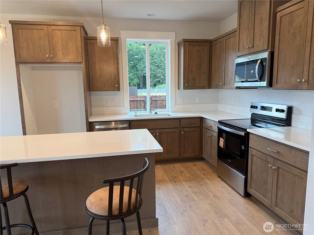 523 Rainbow Way, Kelso, WA 98626