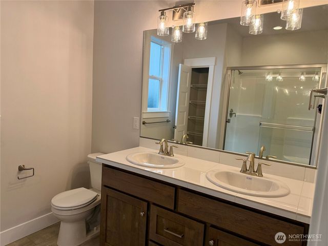 523 Rainbow Way, Kelso, WA 98626