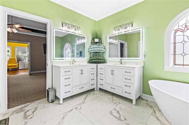 1130 Lewis Ridge Circle, Lawrenceville, GA 30045