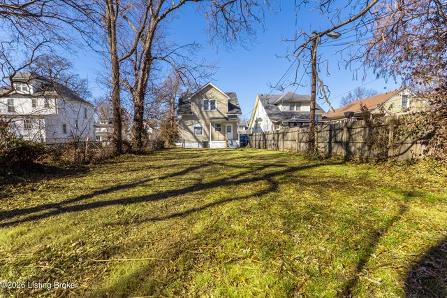 651 Louis Coleman Jr Dr, Louisville, KY 40211